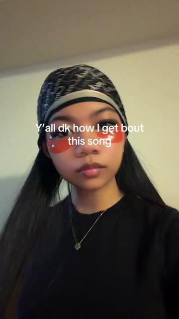 @shegeekdasf