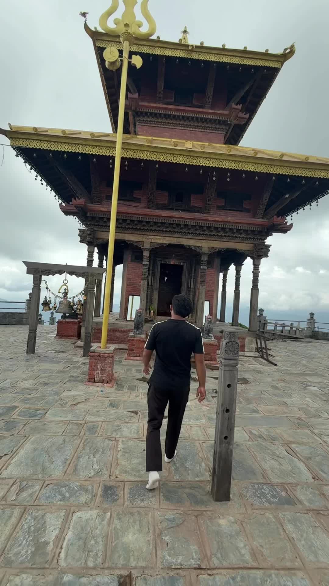@सुजन श्रेष्ठ