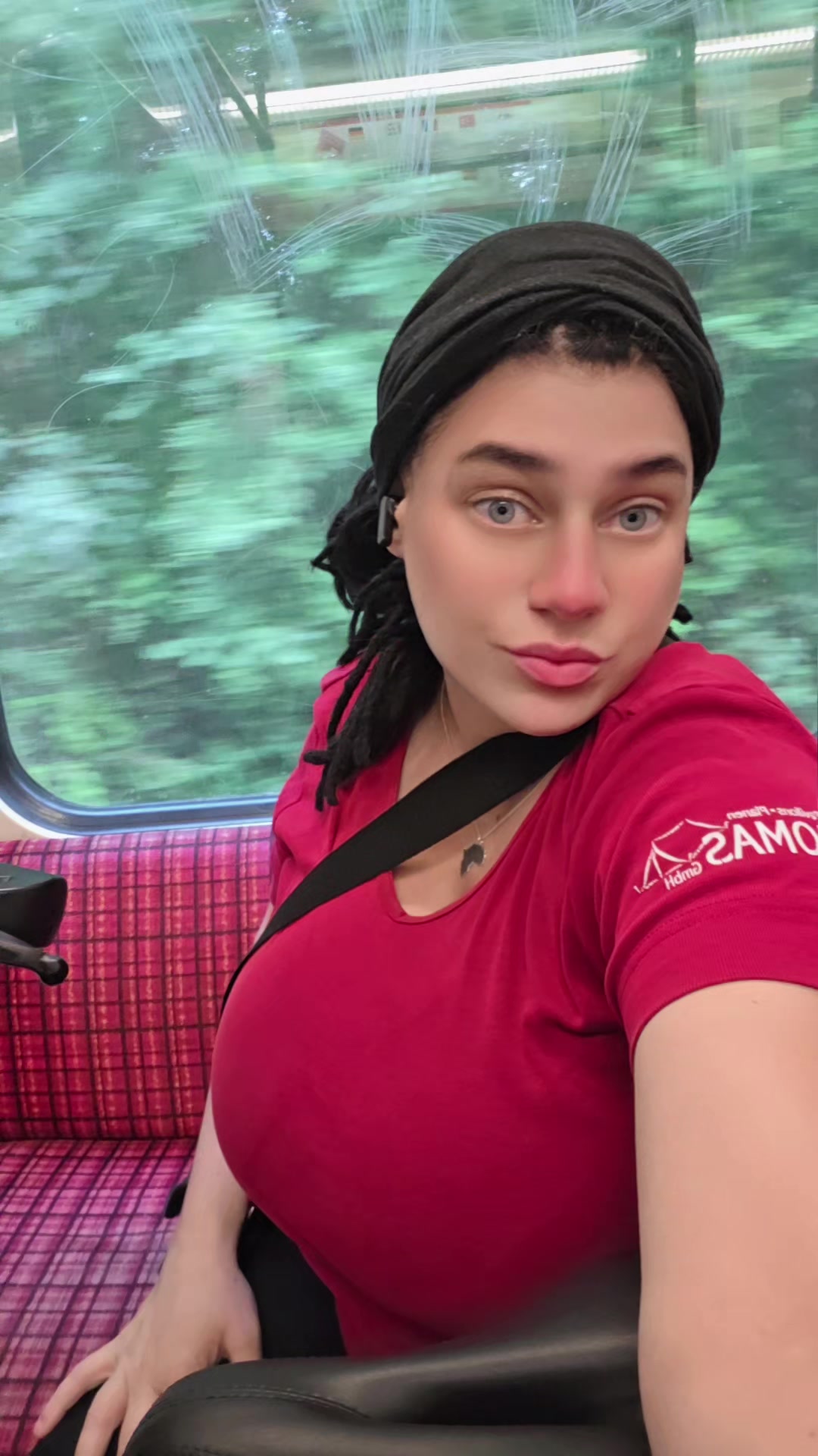 @Nadine Anna Ebanga Meyanga