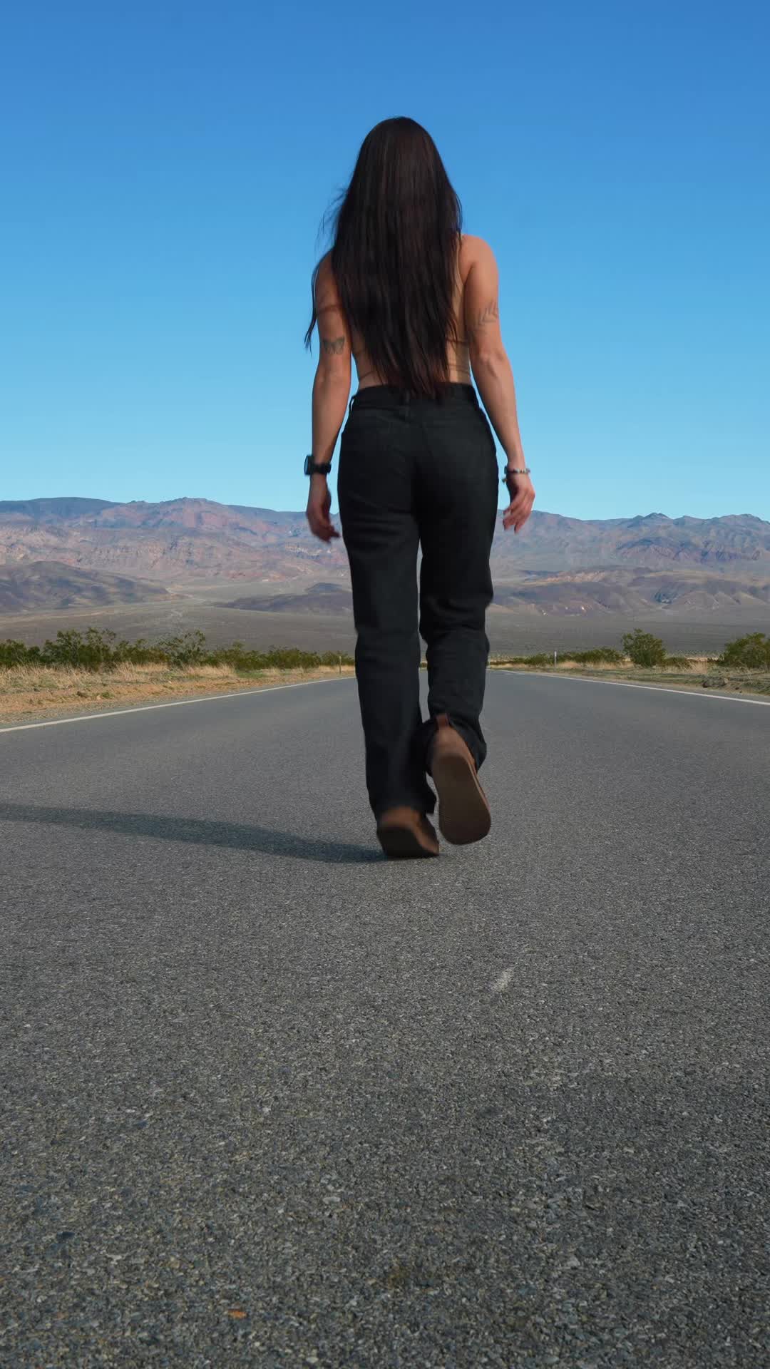 @MILIHOLICYOFFICIAL