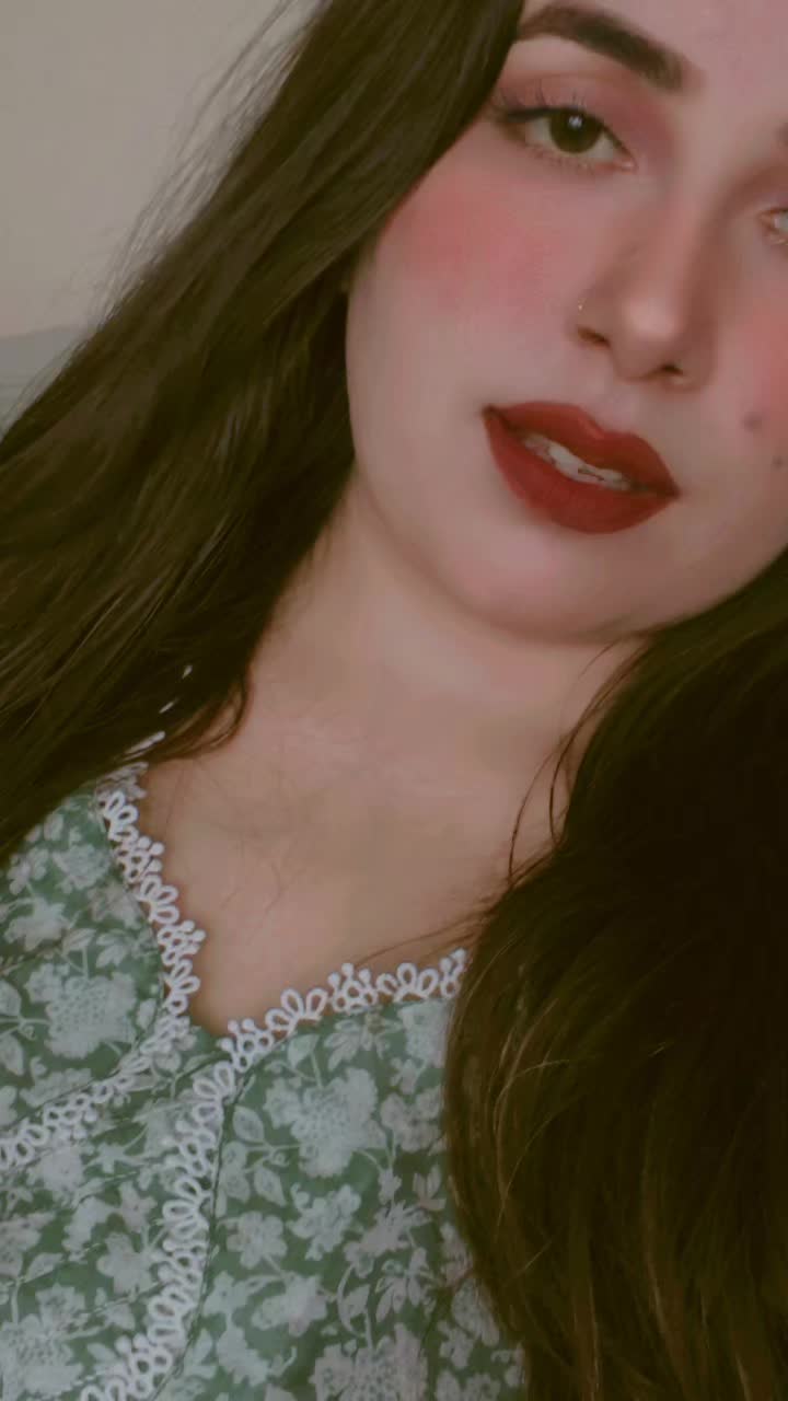 @missqueen2064