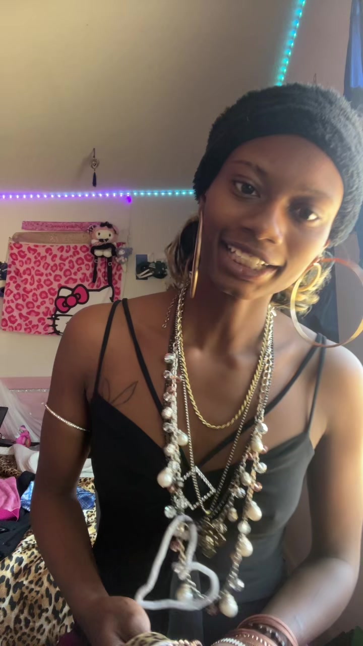 @🤩Malaika🤩