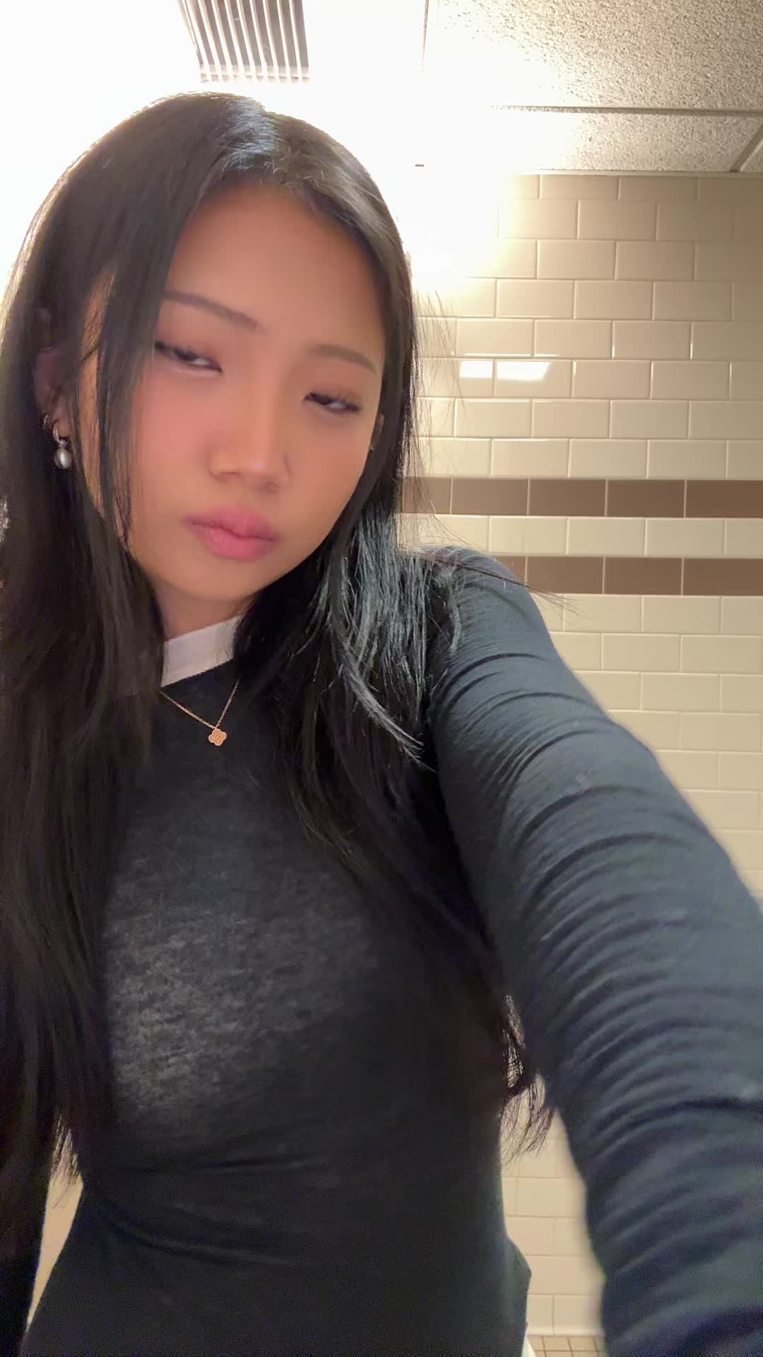 @hallo