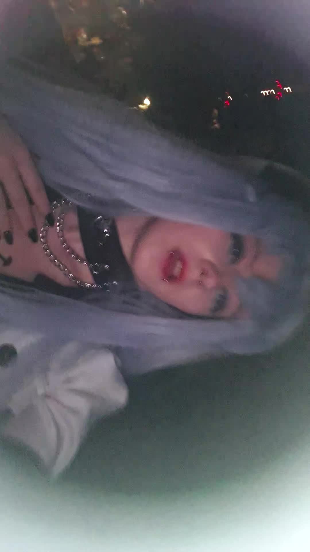 @&deg;ʚ♡𝙷𝚎𝚗𝚛𝚢 𝙱𝚘𝚠𝚎𝚛𝚜♡ɞ&deg;