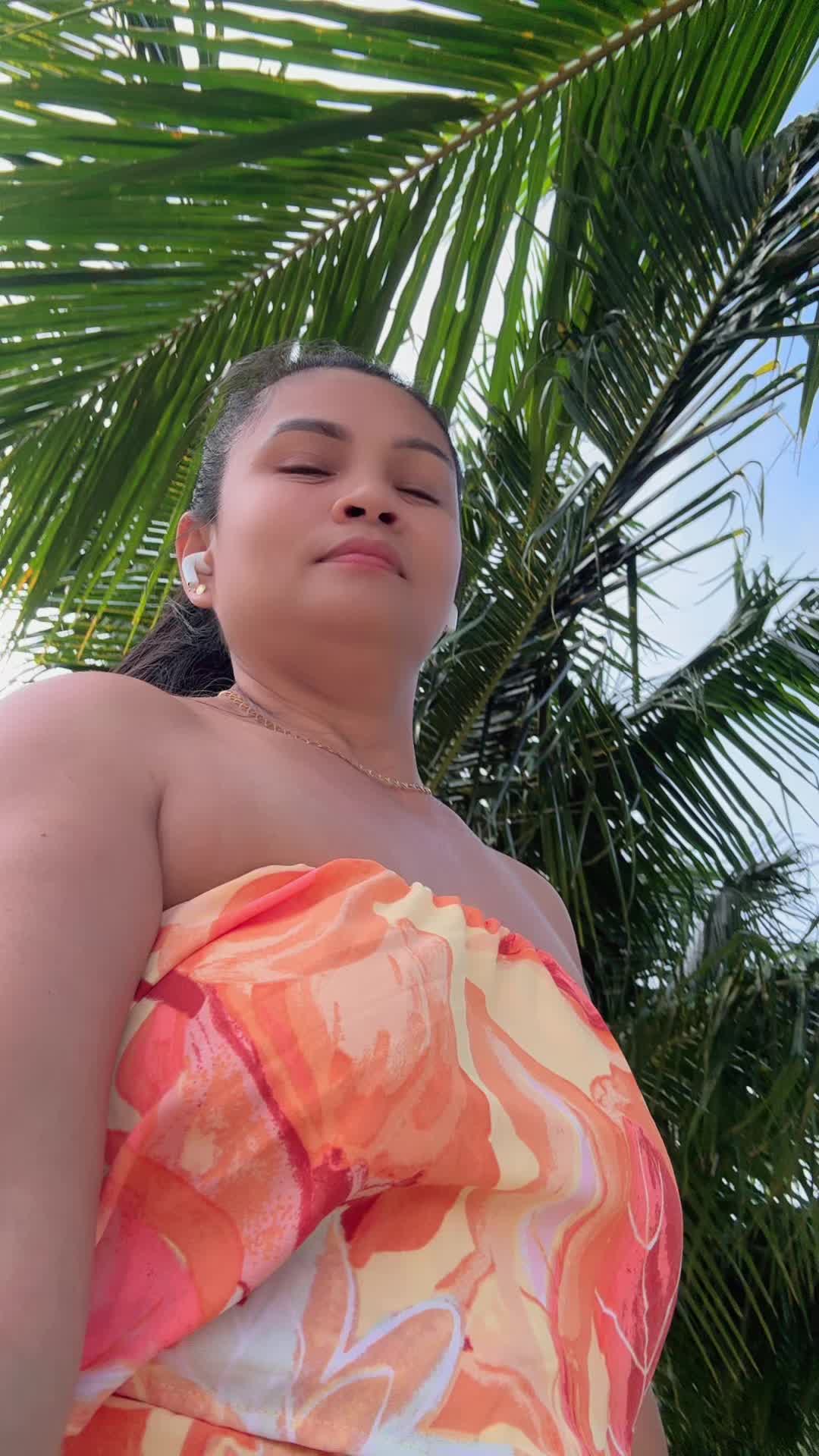 @Lola🧐
