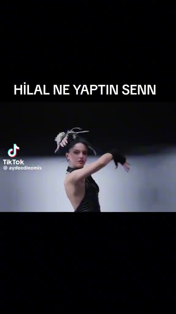 @HİLZEY 🤏💜💙😽