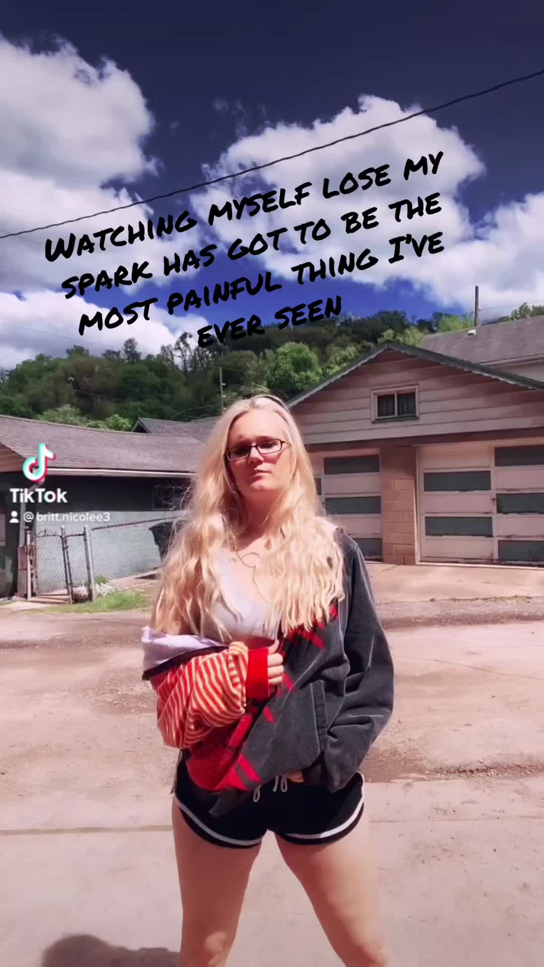 @caffeinatedmama03🌻🍃💨