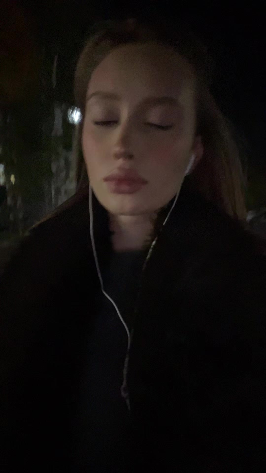@u