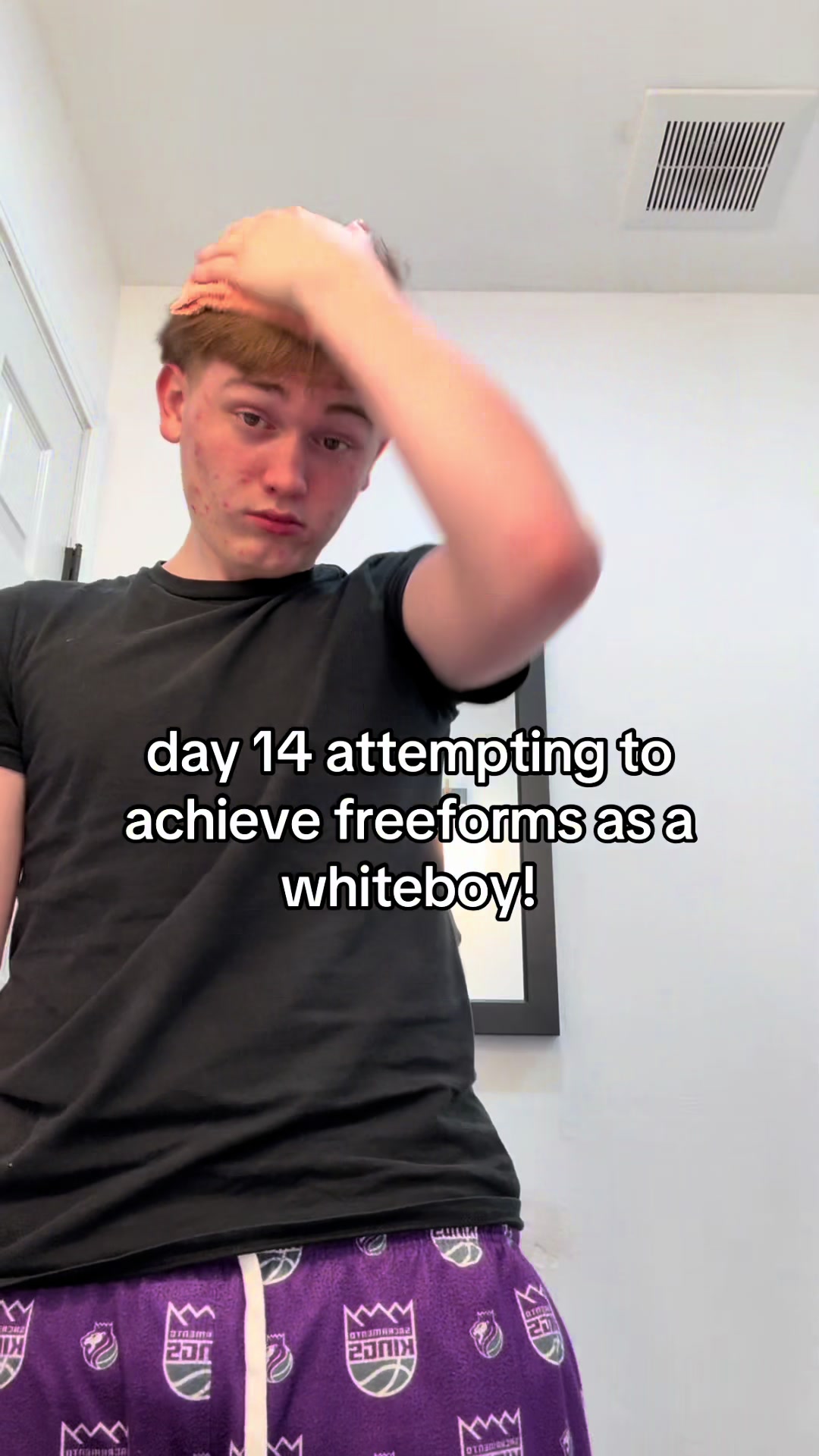 @𖣂
