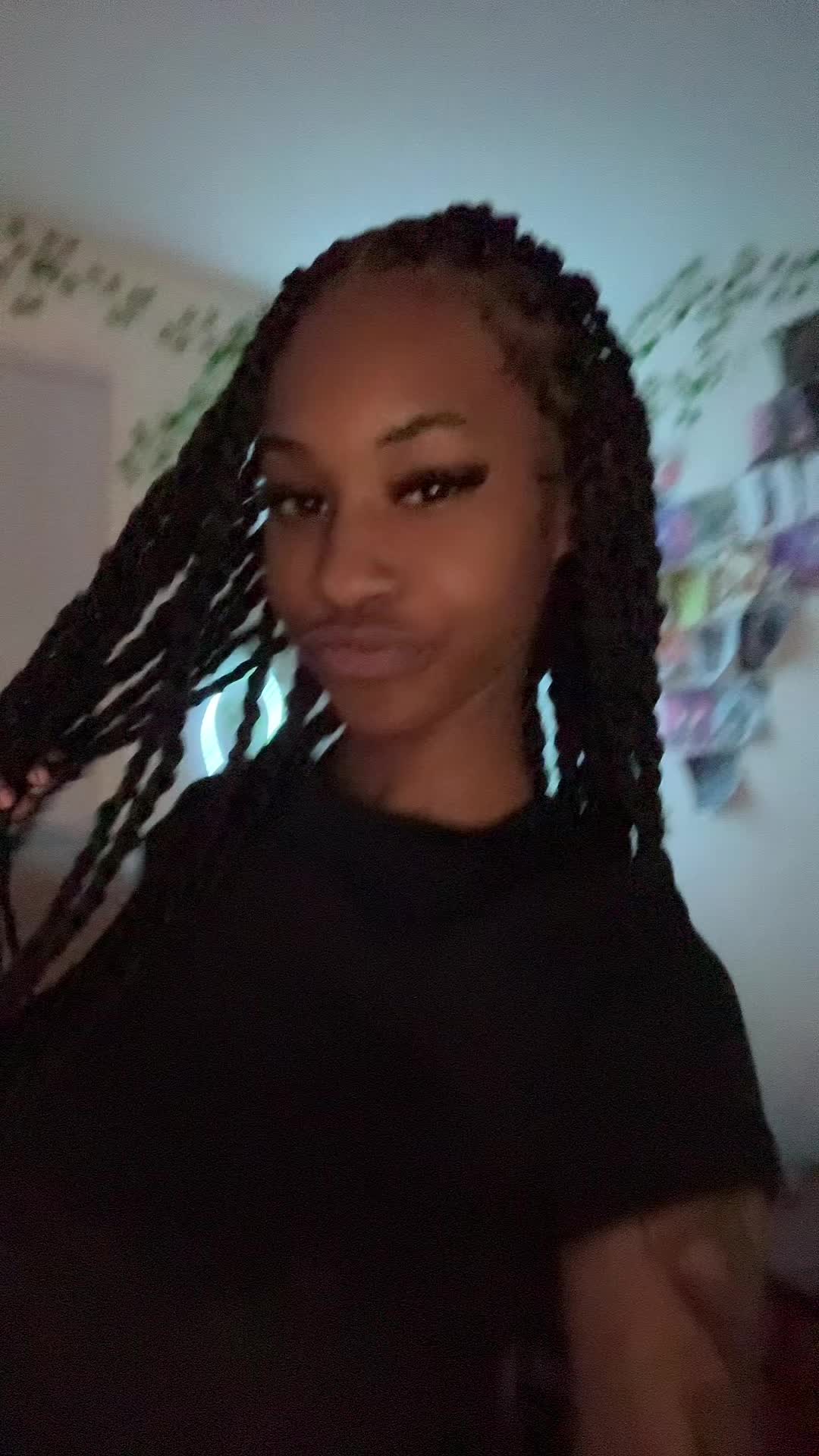 @destineeleniyaa