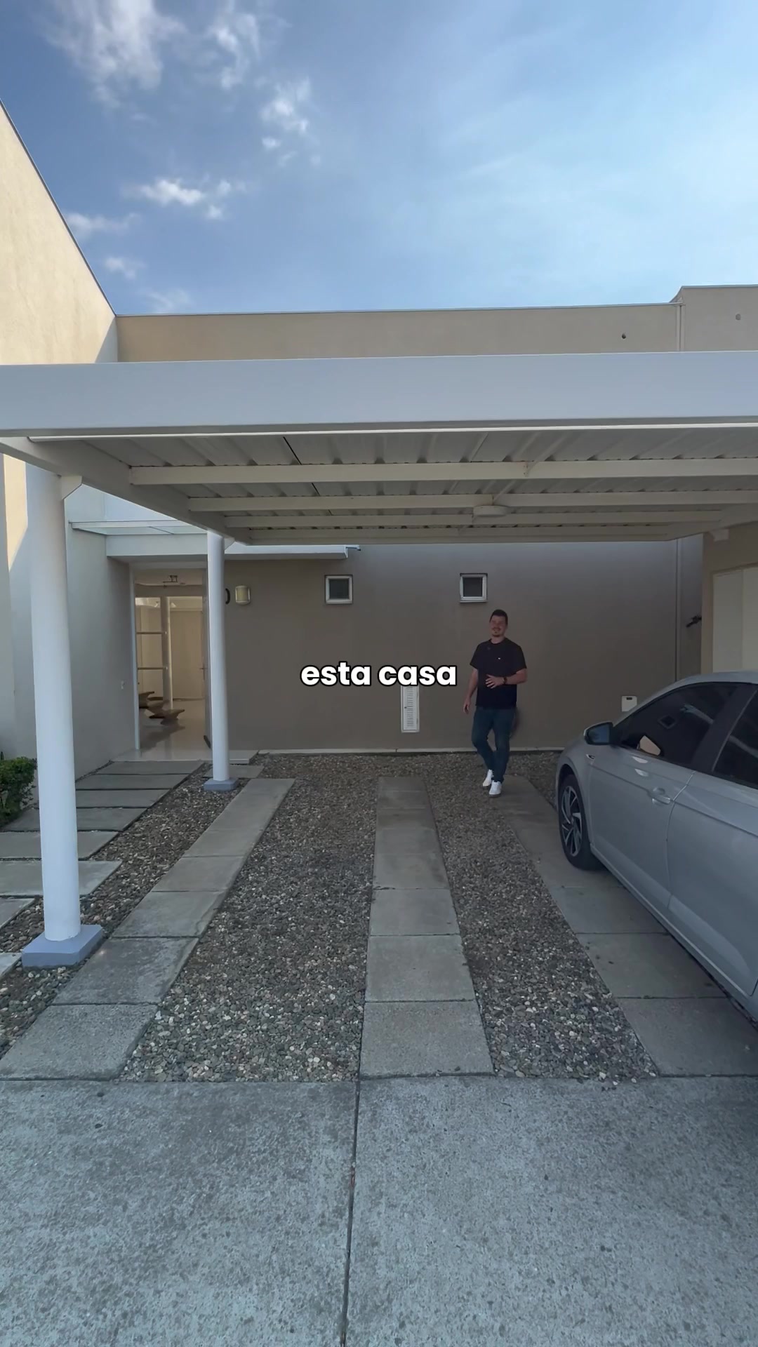 @Carlos Dávila bienes raíces