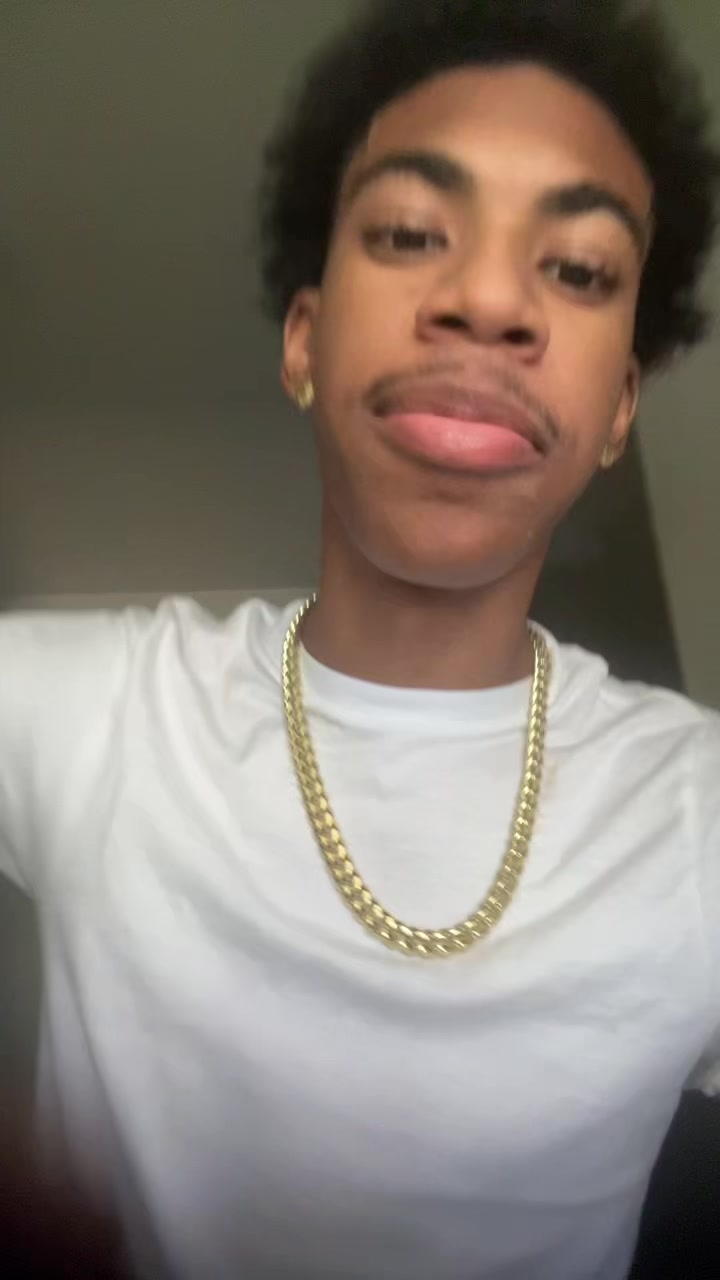 @coolboybuttonboy556