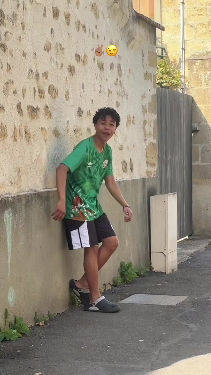 @zeleï🇲🇬🇷🇪