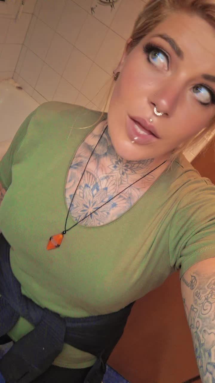 @Apollonia Rose