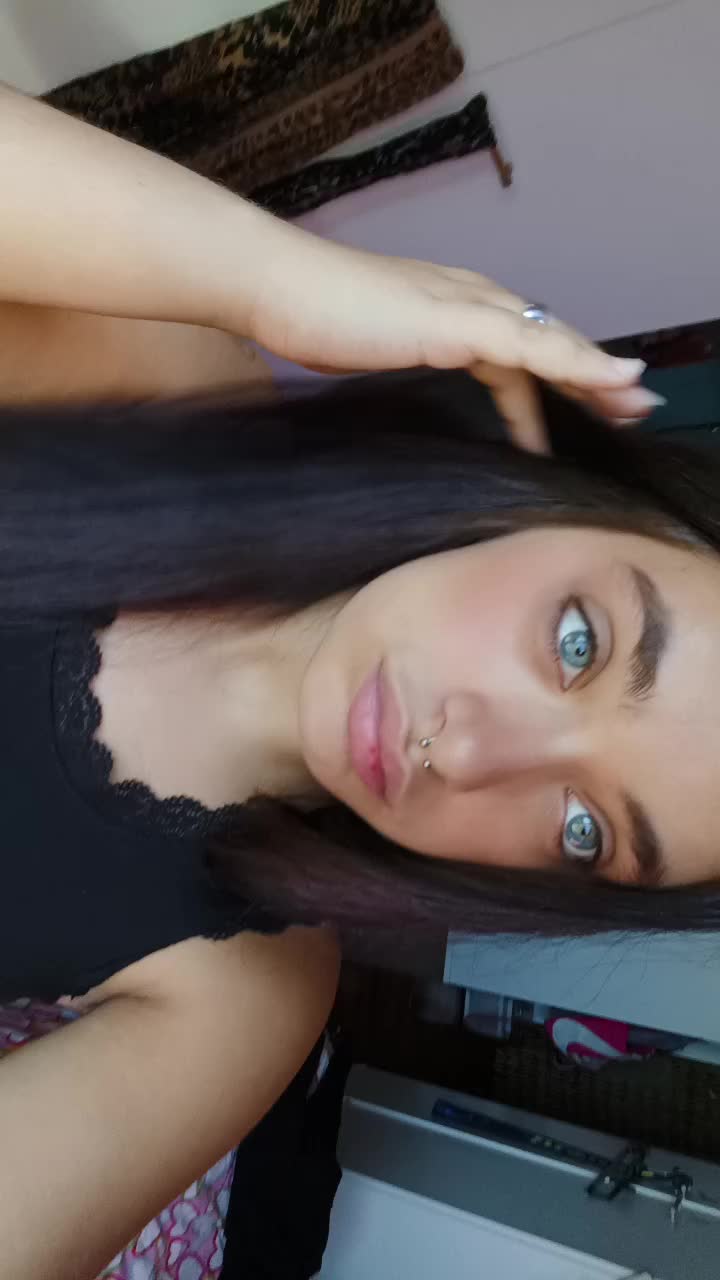 @j🌙
