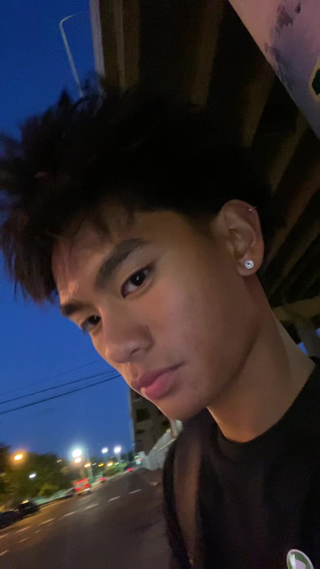 @Cj