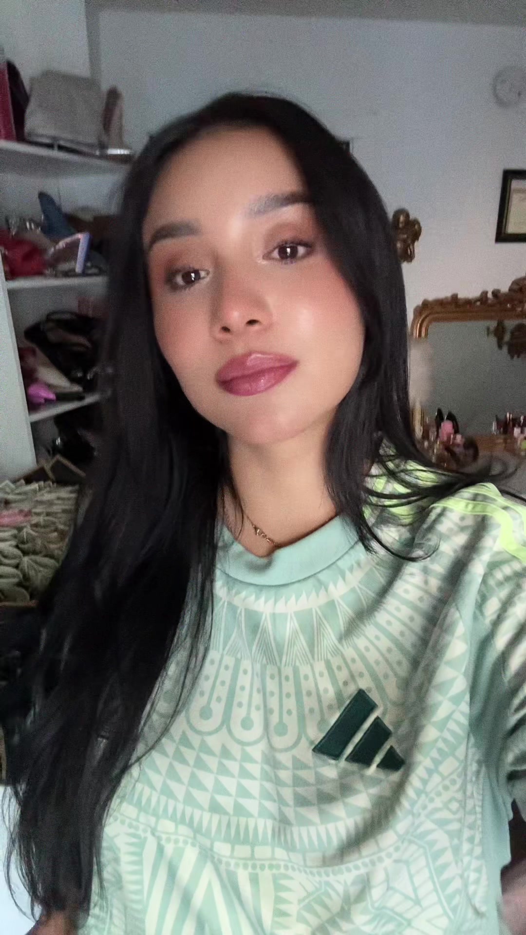 @Lucero