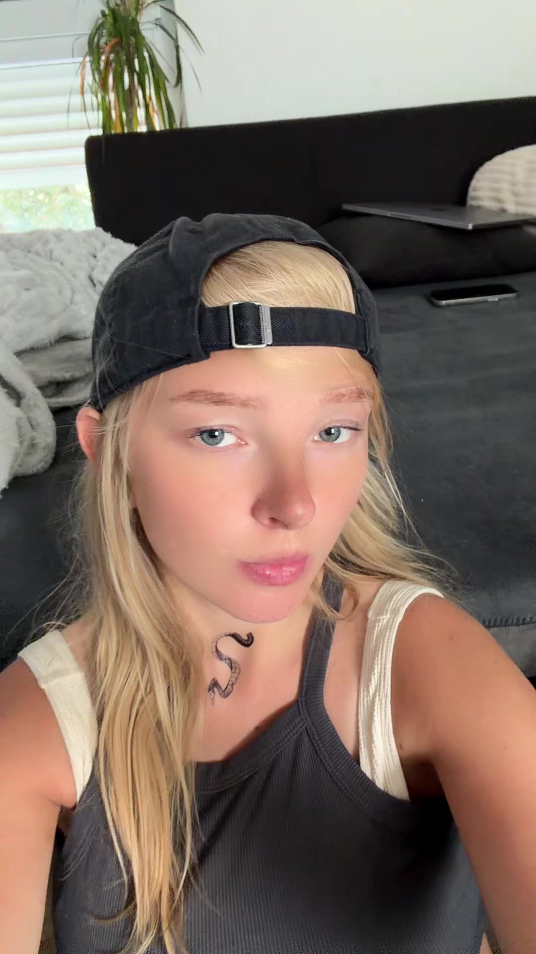 @Blonde_vivi