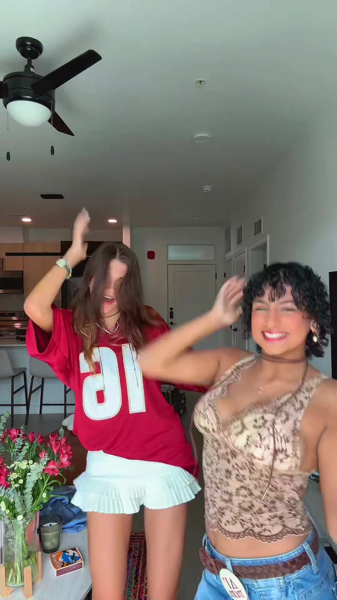 @aneesa