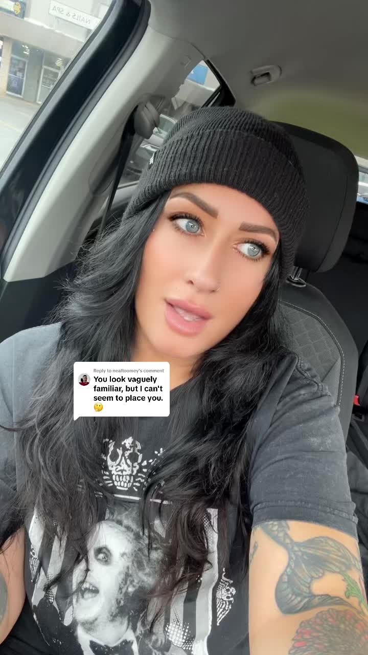 @Valentina Marie