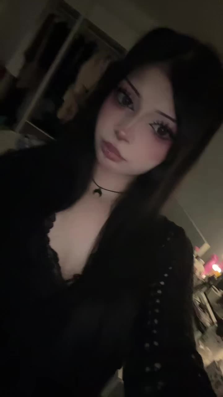 @melikenaz