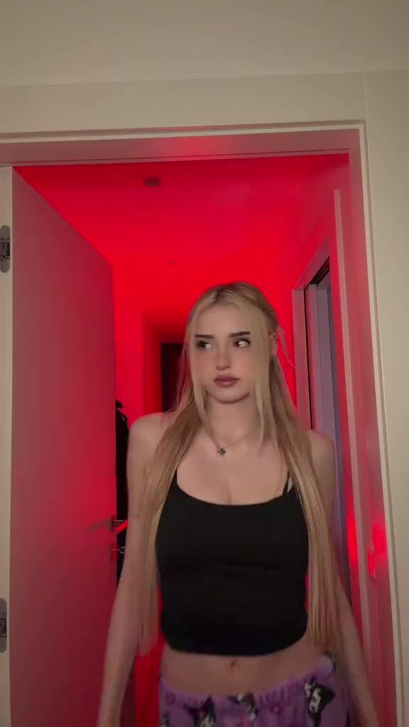 @👂