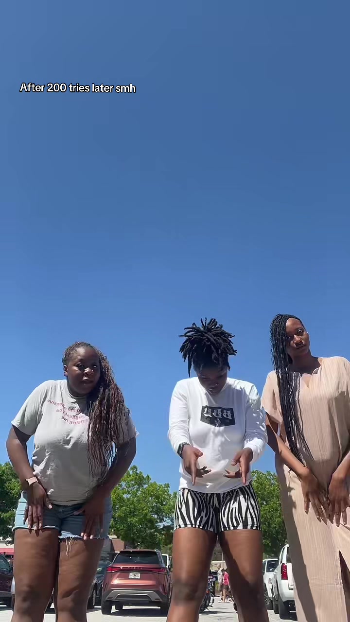 @Ayomelody
