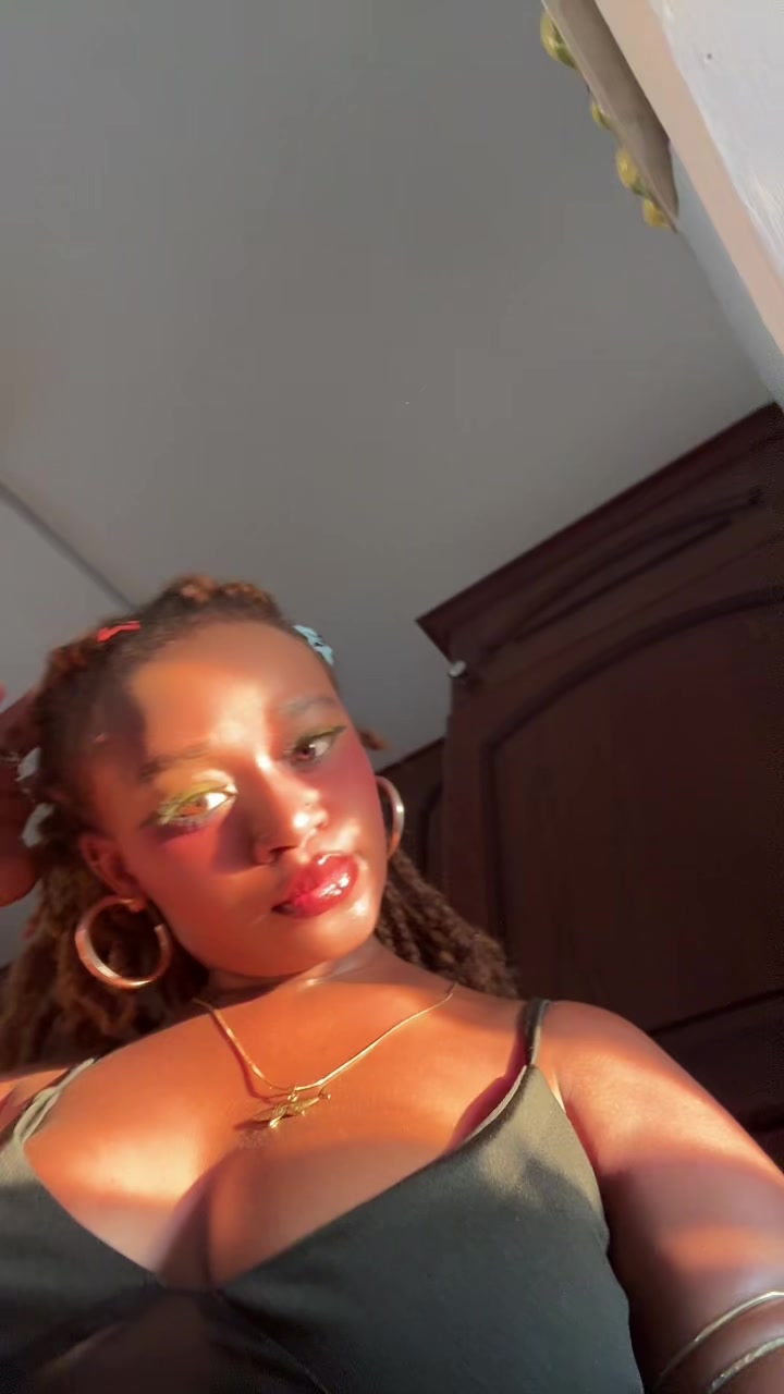 @faithlicious🇮🇹🇰🇪