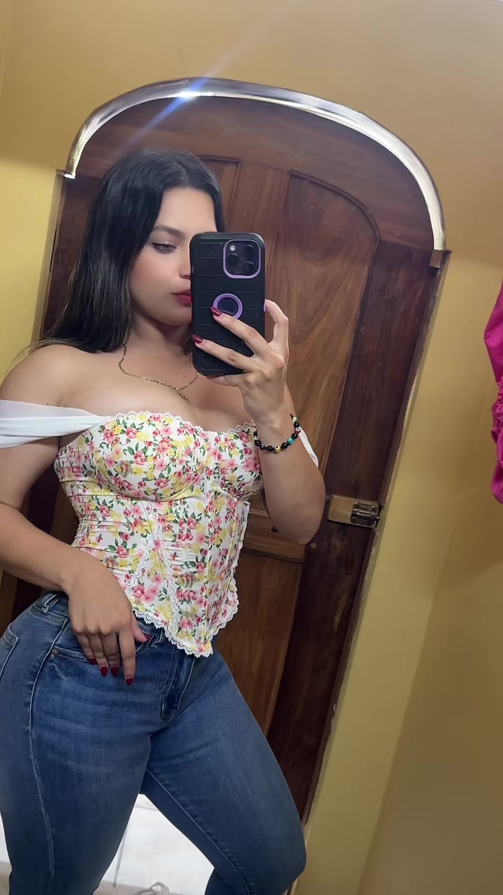 @Yuri Vanessa♛🍓