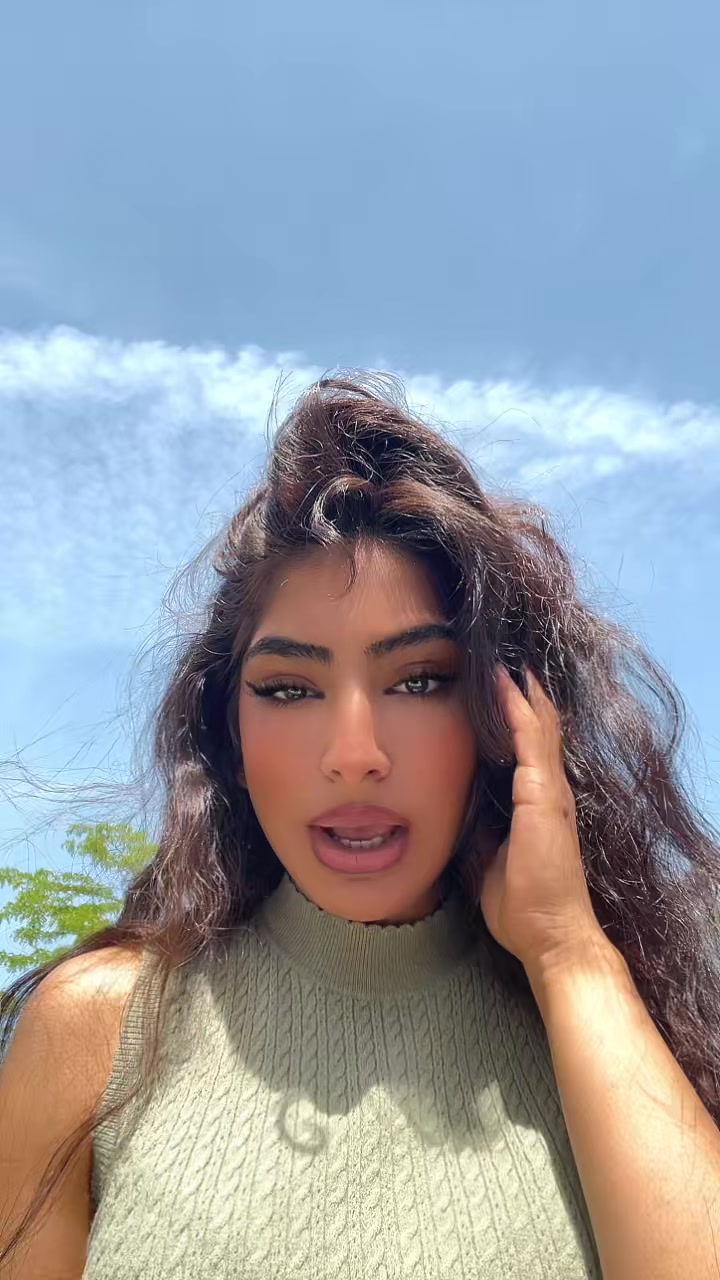 @Anishba 🌺🤍