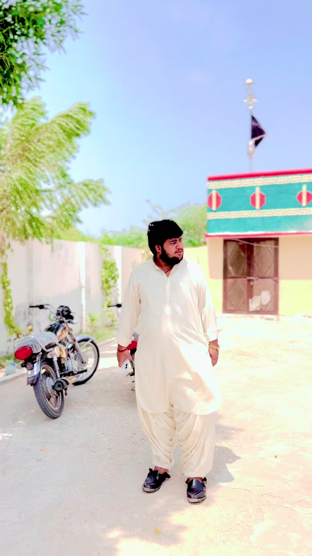@حنان مری بروچ
