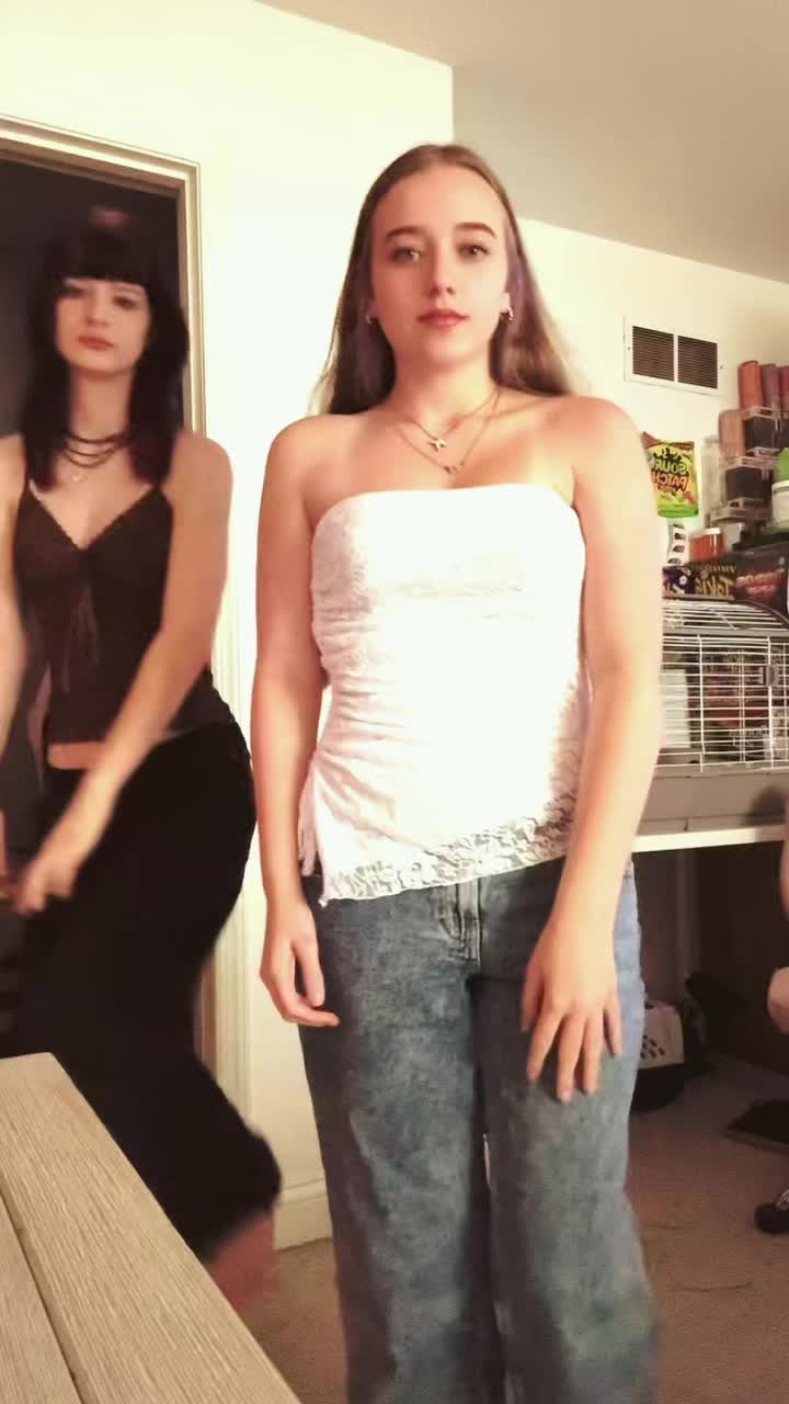 @L I L Y
