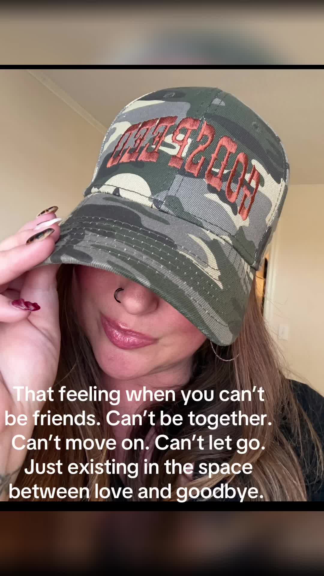 @JoanieLynn