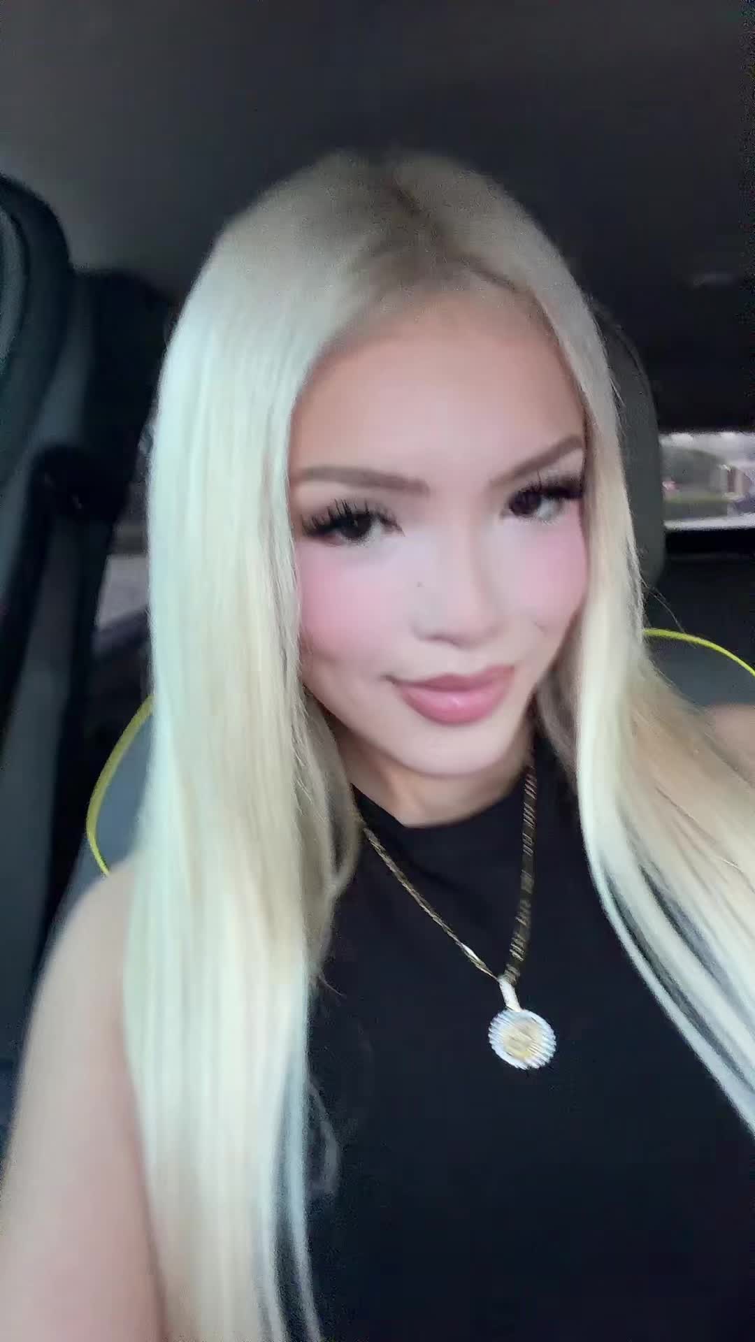 @Nicole