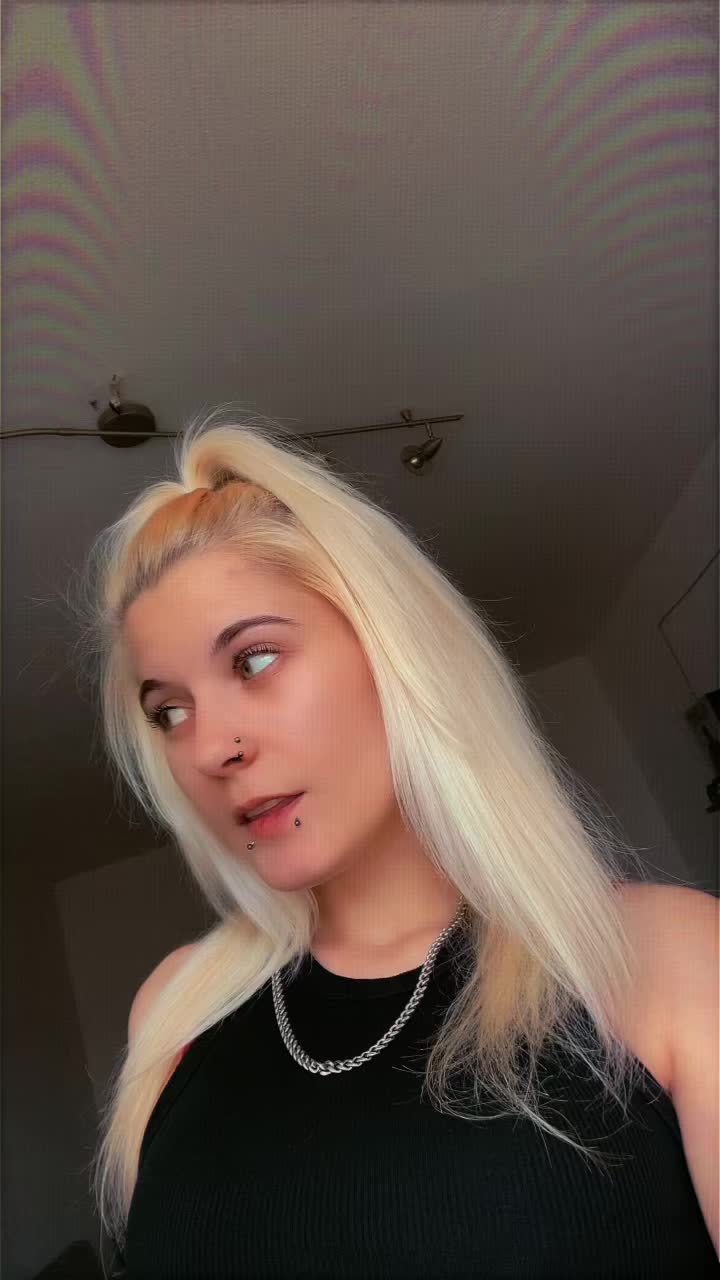 @Celine_cz