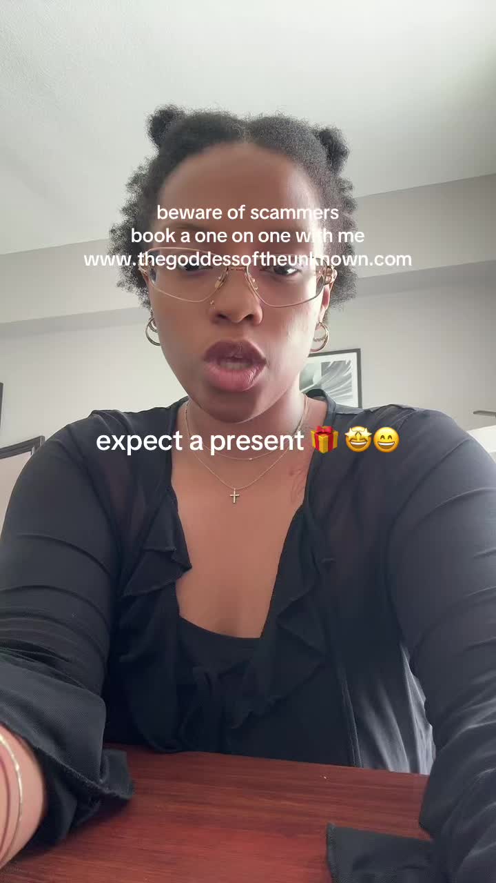 @tarot wit’ tay | YT & IG