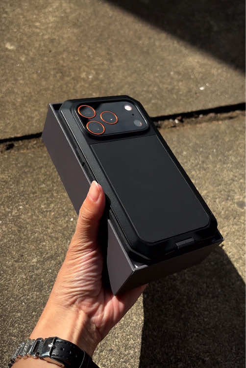 @Dark Case