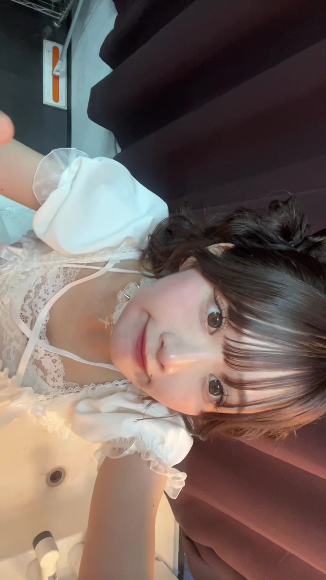 @ねむ