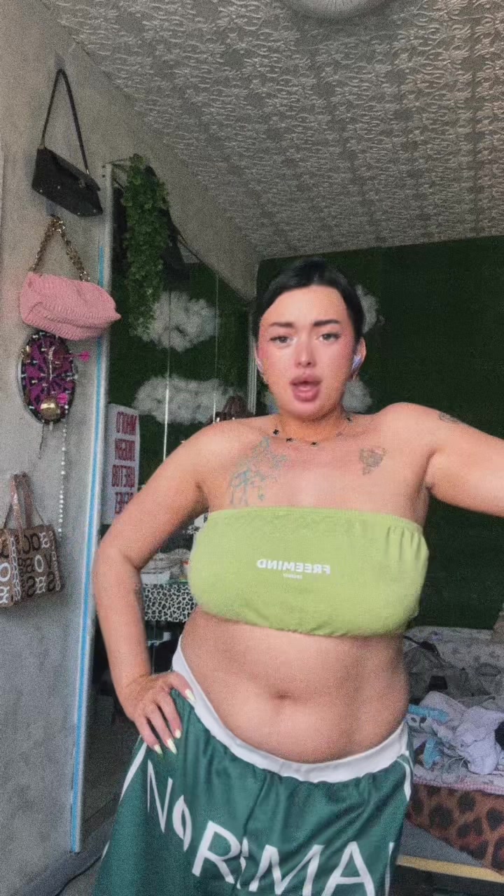 @velvetnika4