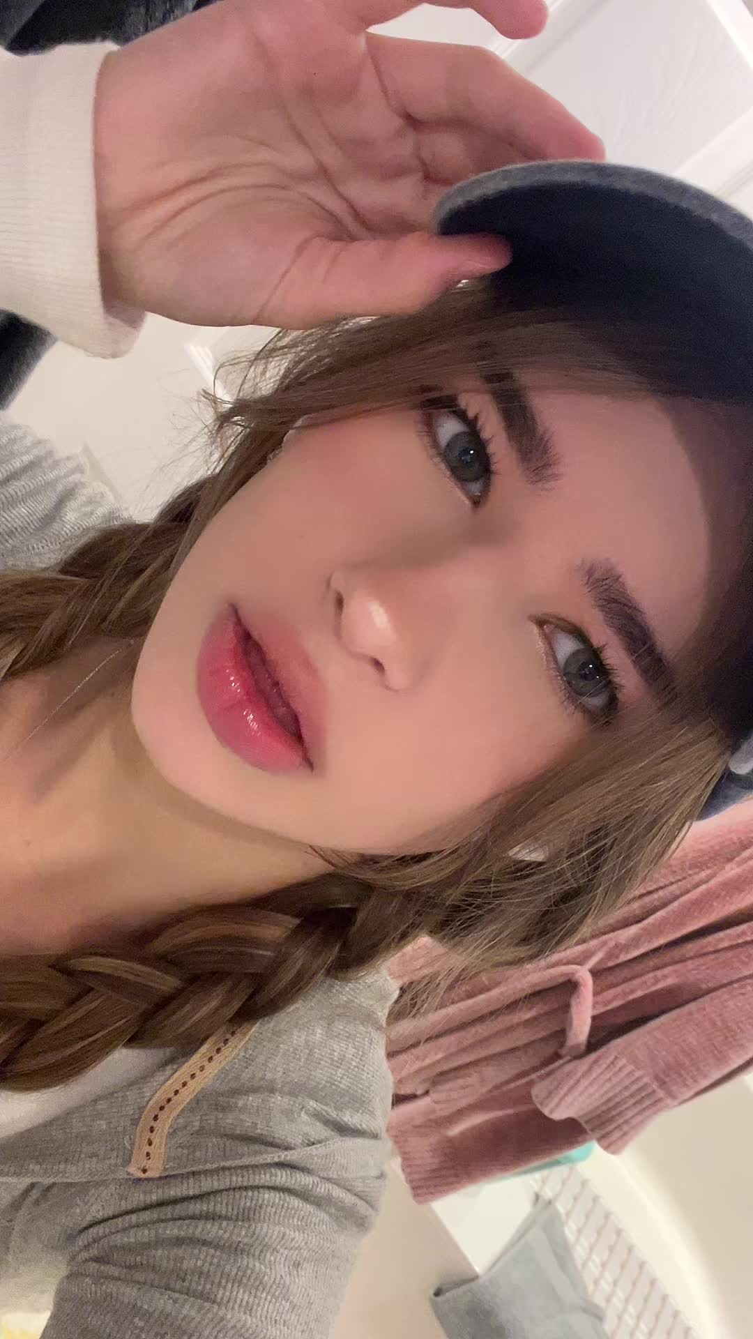 @lizka