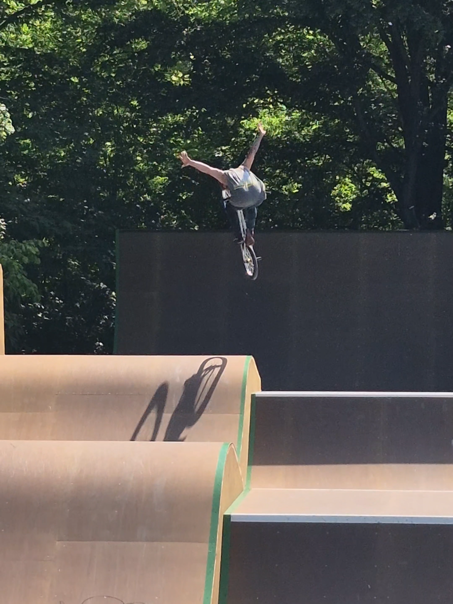 @Ianhawkbmx