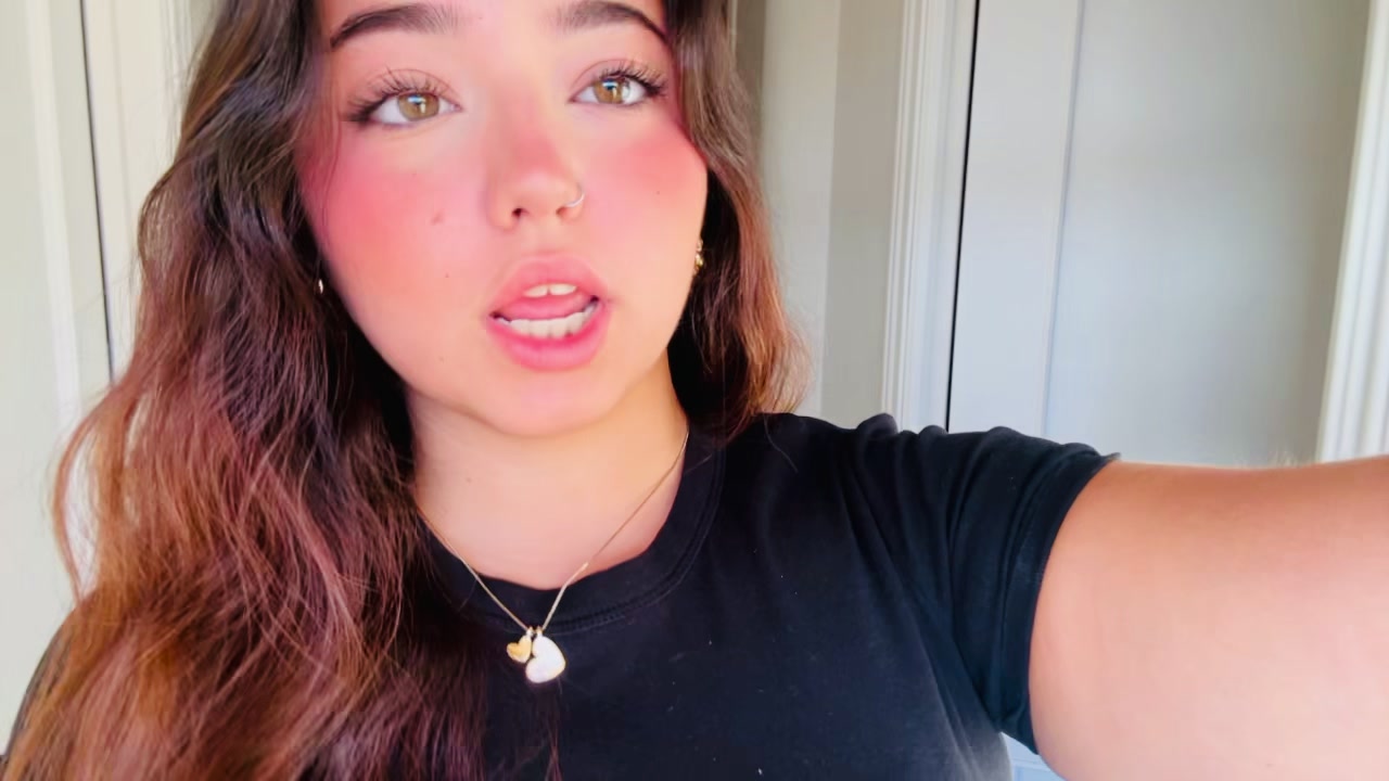 @Daniielaa🦦