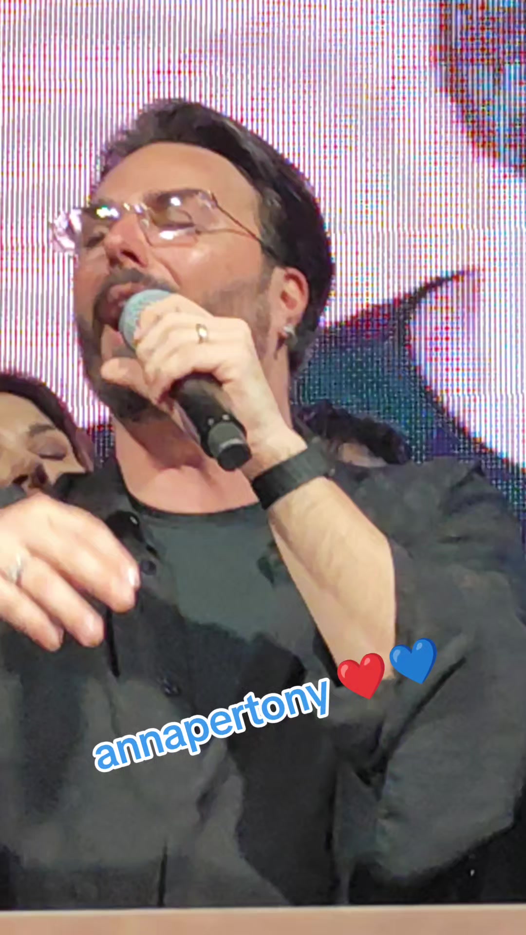 @AnnaperTonyColombo❤️💙
