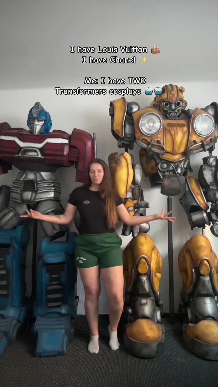 @Lon_cosplay