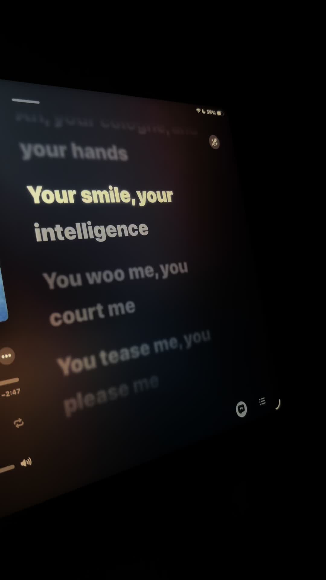 @🎧