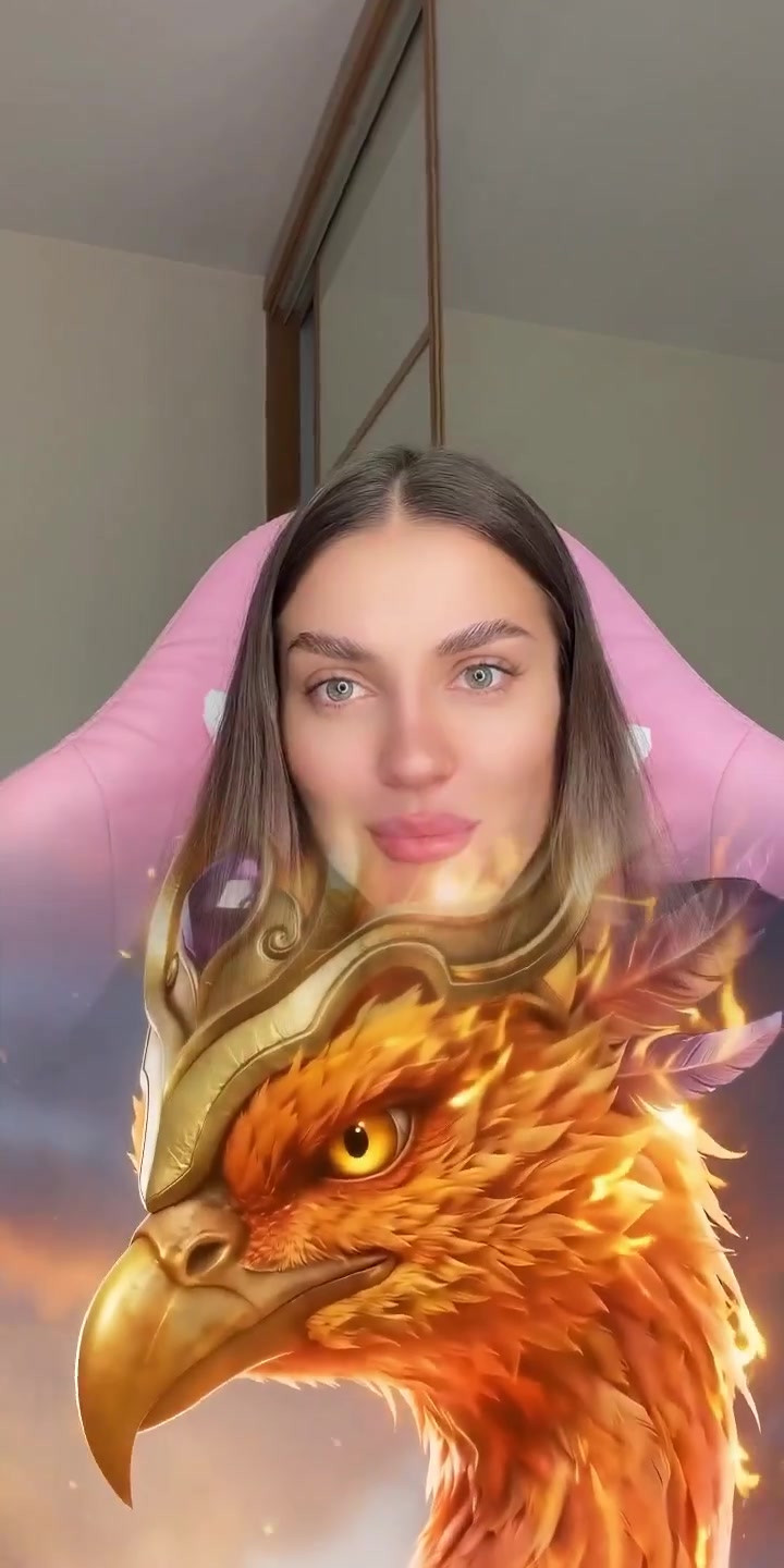 @Ella_001