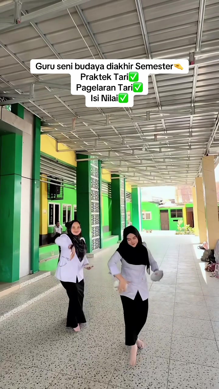 @Meiliza Hijratti S.Pd