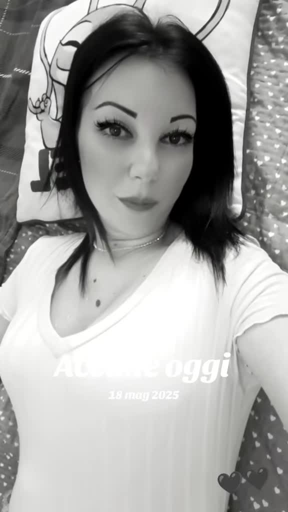 @🩷🌻꧁𝓐𝓷𝓽𝓸𝓷𝓮𝓵𝓵𝓪꧂🌻🩷