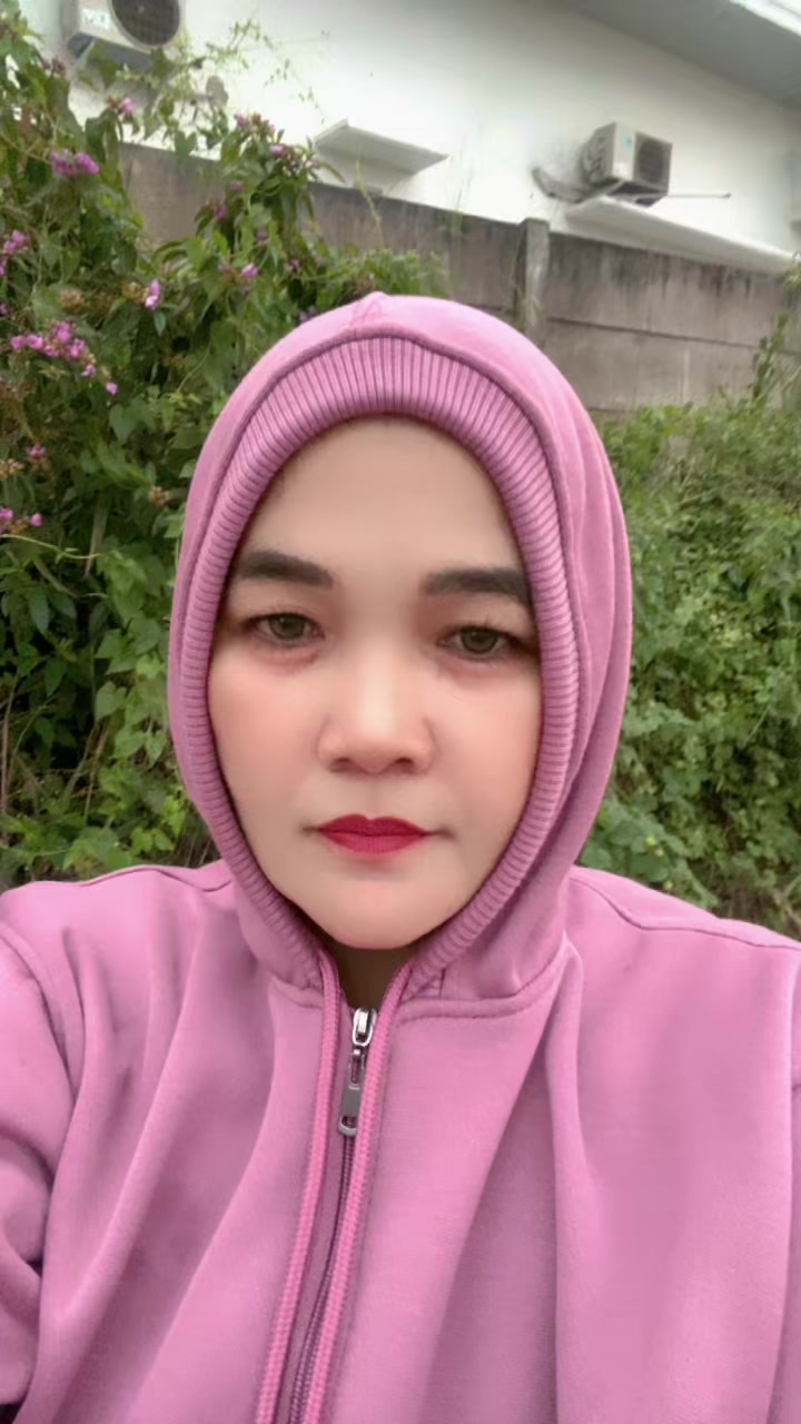 @Luna Mariska252