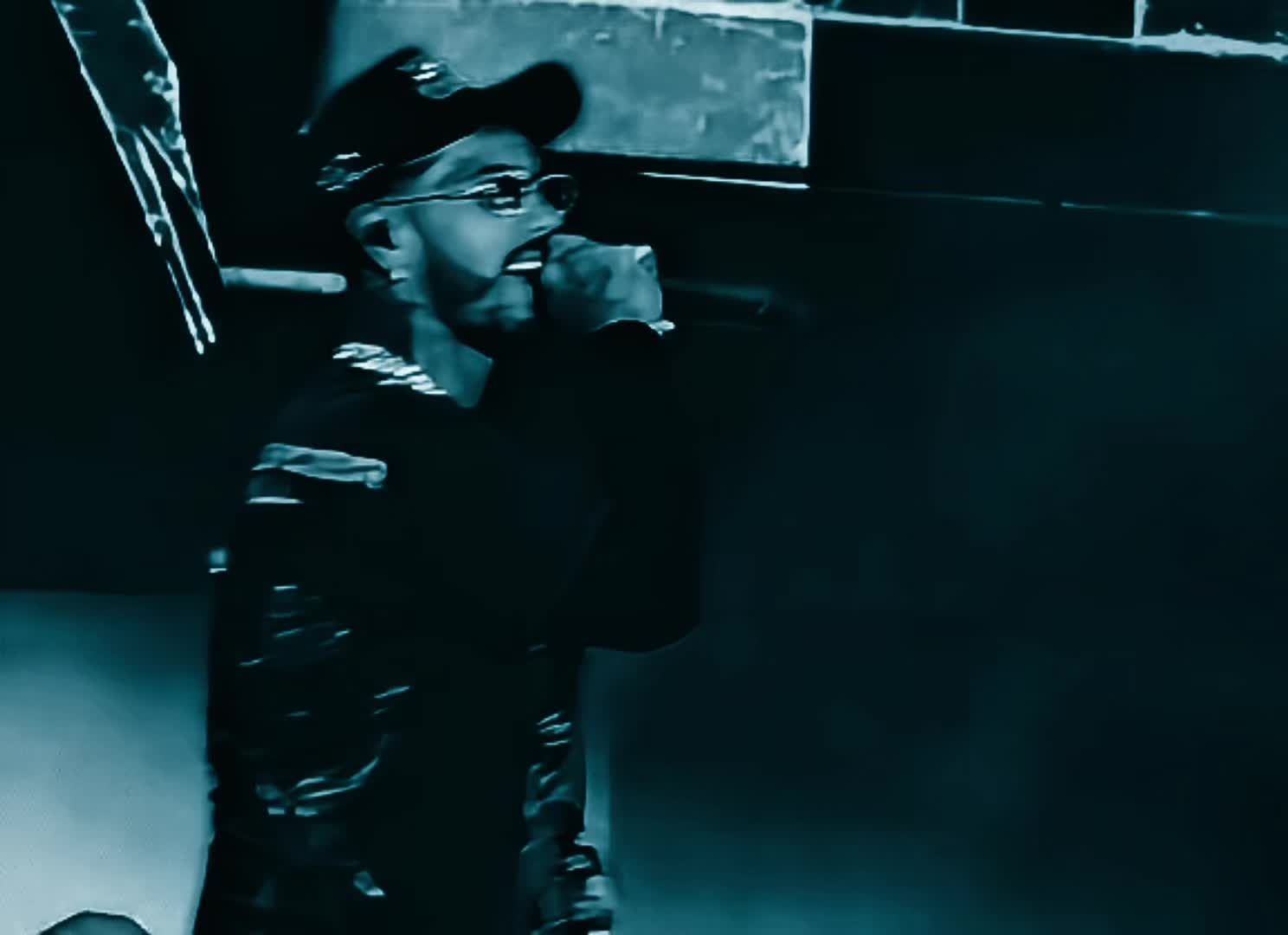 @🦇